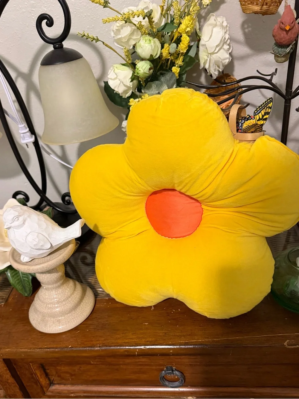 PRETTY SUMMER FLOWER THROW PILLOW